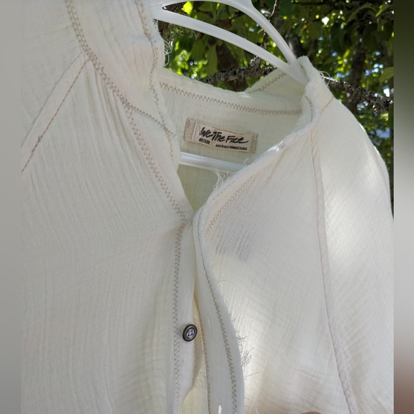 SOLD- NWT- Free People Summer Daydream V-Neck Babydoll Shirtdress. - Picture 11 of 11